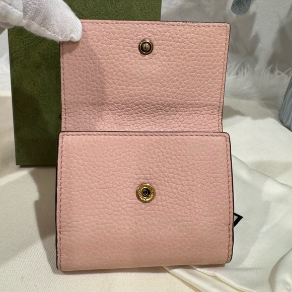 GUCCI Blind For Love Bee Accent Compact Wallet COA - Picture 11 of 16